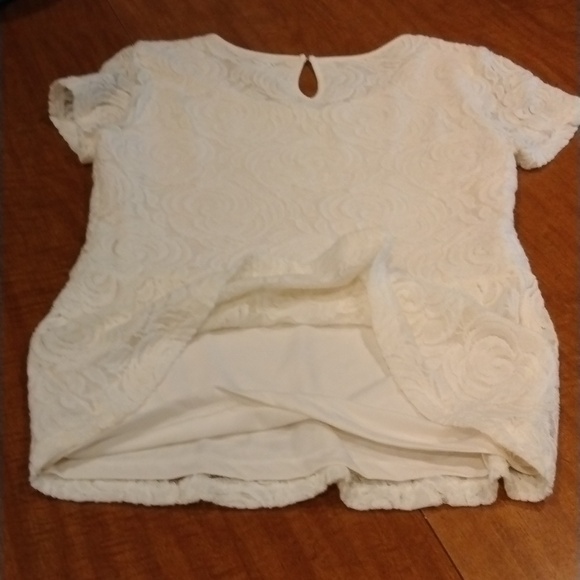 Cable and gauge Lacey lined short sleeve ladies top size  junior medium - Picture 5 of 6